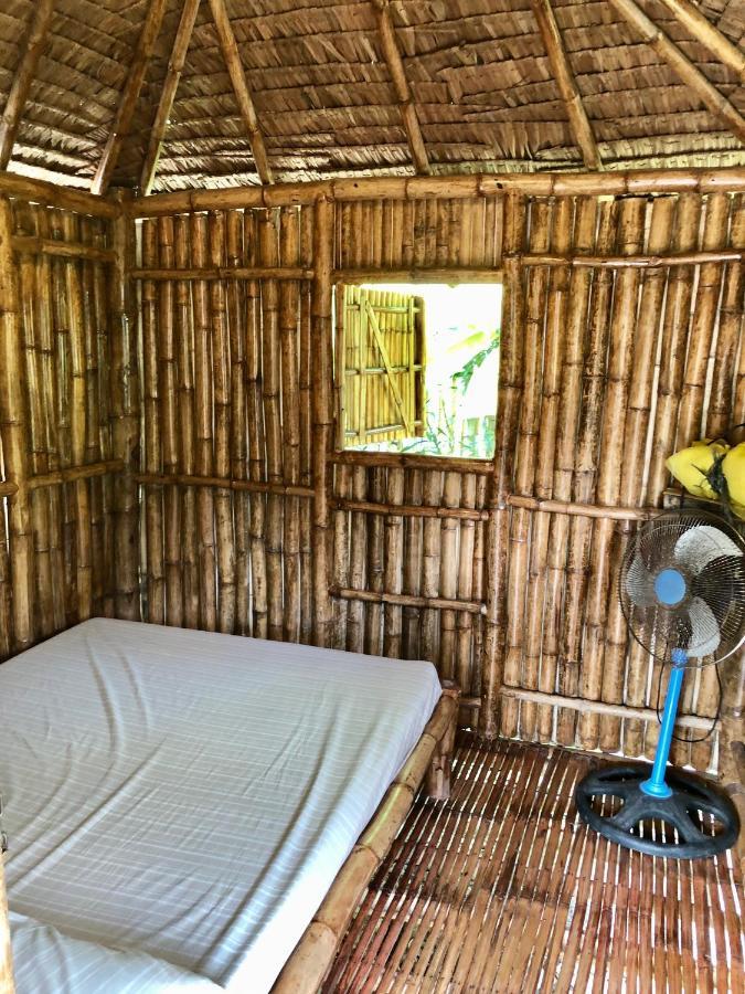 Sharky Hostel Ослоб Экстерьер фото