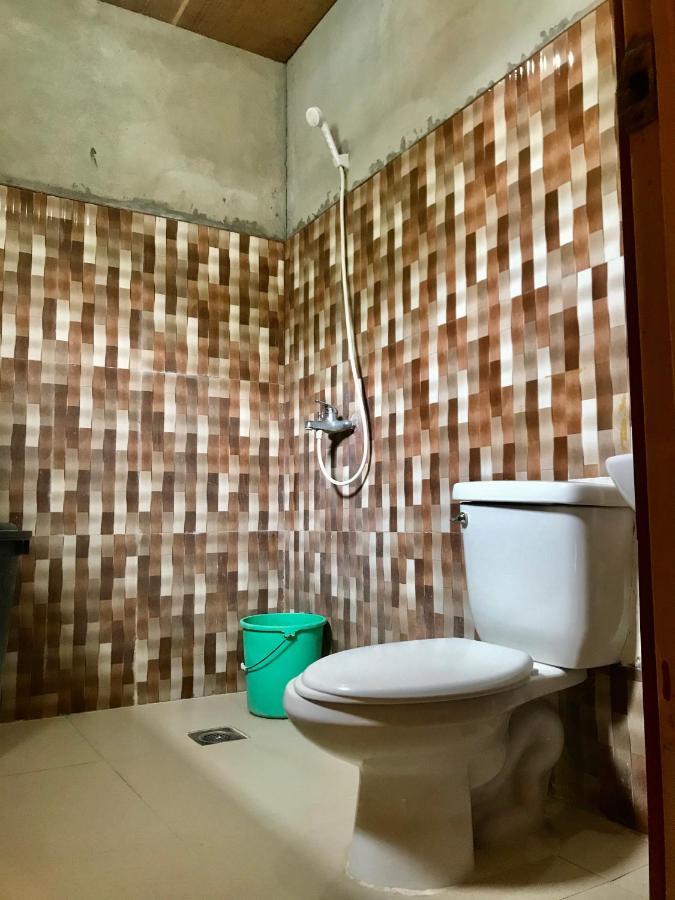 Sharky Hostel Ослоб Экстерьер фото